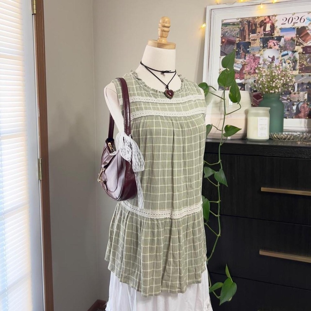 Sage Green & White Lace Trim Plaid Flowy Top Size XL Boho Cottage